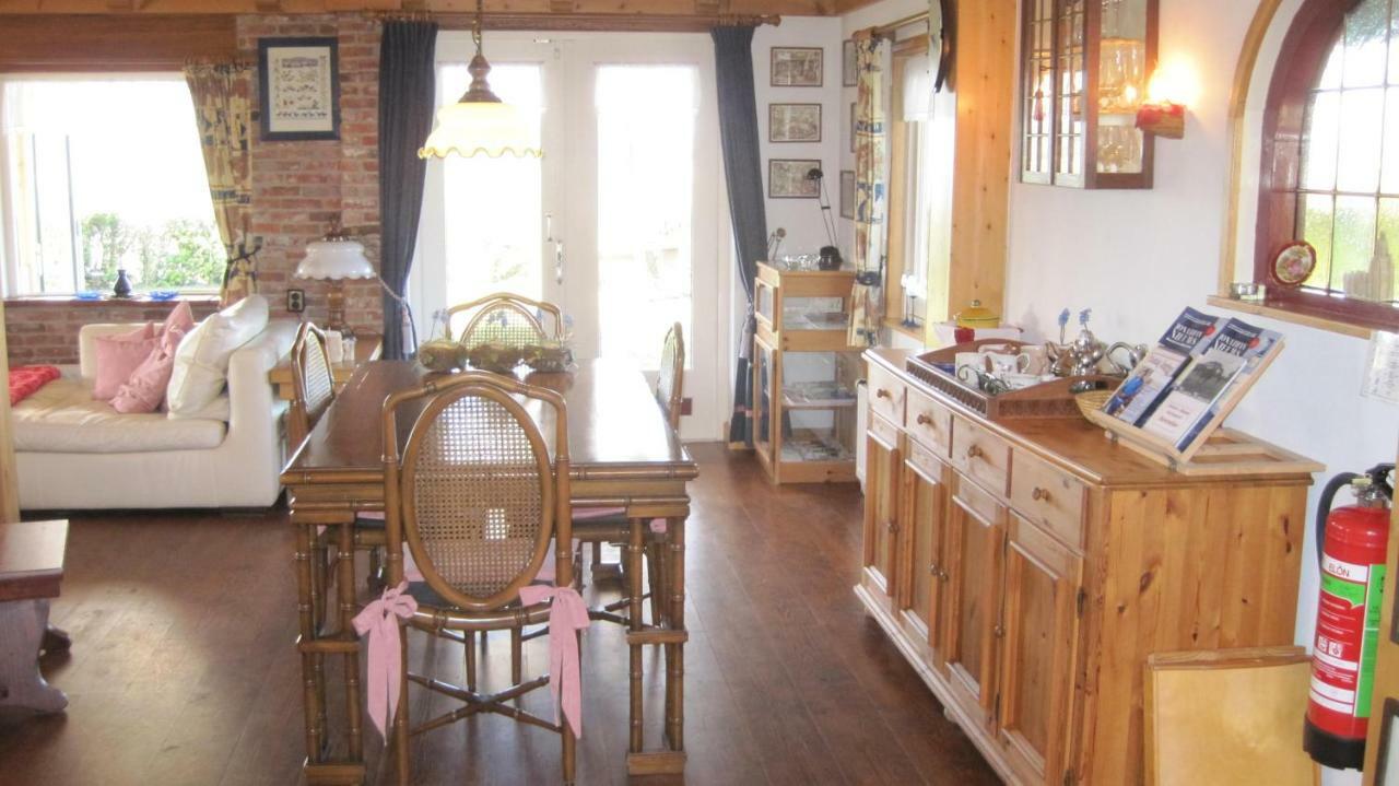 Meerie's Cottage Bergen op Zoom Esterno foto